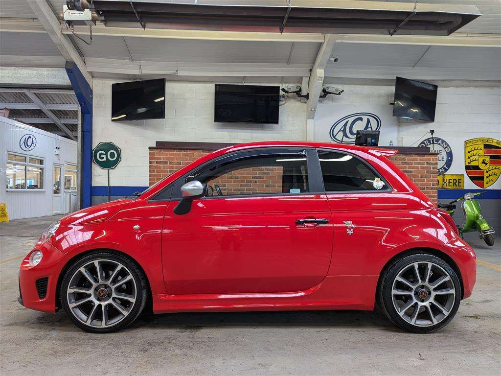 <p>2017 ABARTH 595 TURISMO</p>