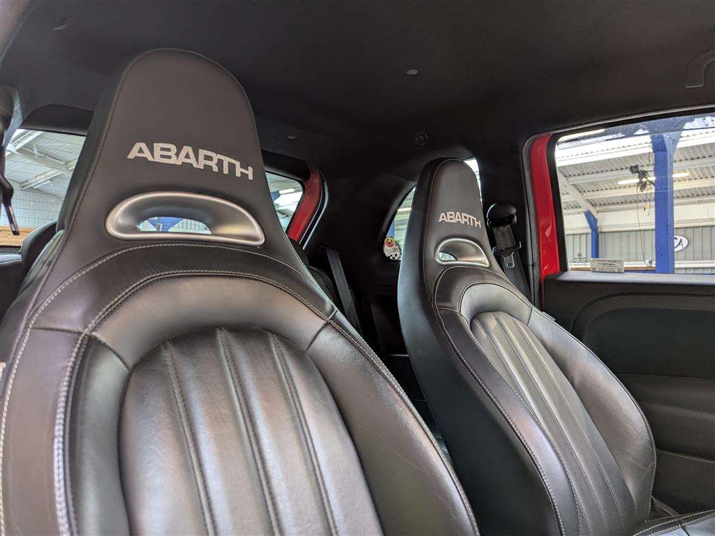 <p>2017 ABARTH 595 TURISMO</p>