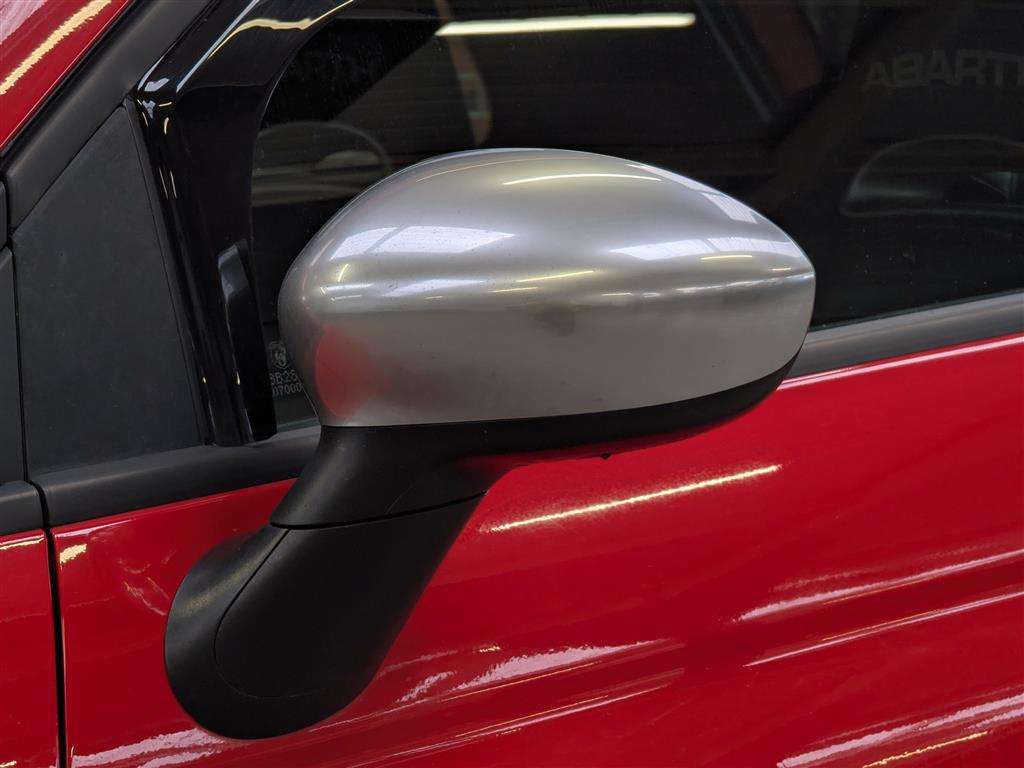 <p>2017 ABARTH 595 TURISMO</p>