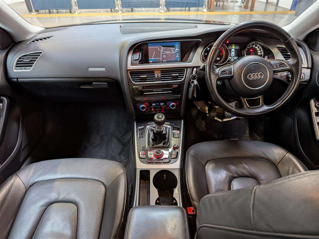 <p>2013 AUDI A5 SE TECHNIK TDI QUATTRO</p>