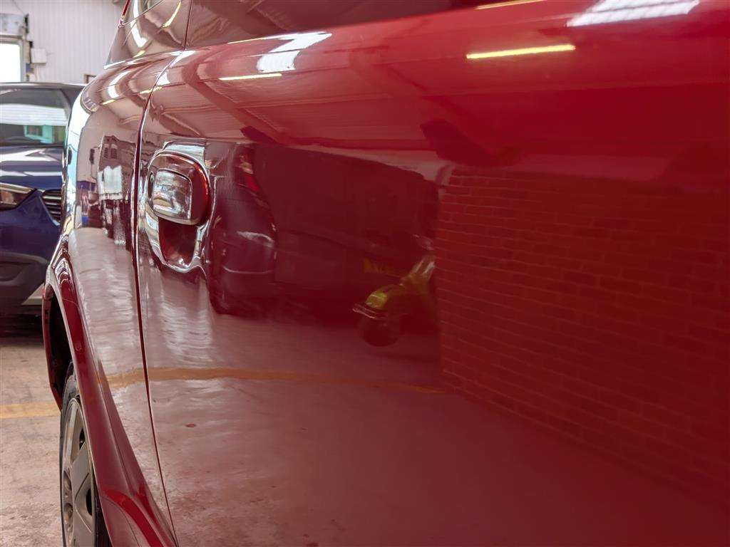 <p>2003 TOYOTA YARIS T2</p>