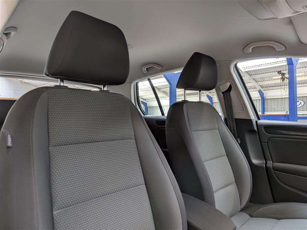 <p>2011 VOLKSWAGEN GOLF MATCH TDI</p>