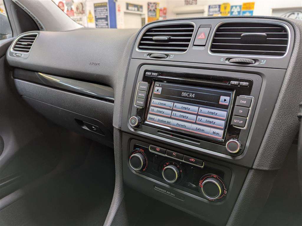 <p>2011 VOLKSWAGEN GOLF MATCH TDI</p>