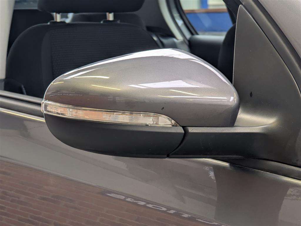 <p>2011 VOLKSWAGEN GOLF MATCH TDI</p>