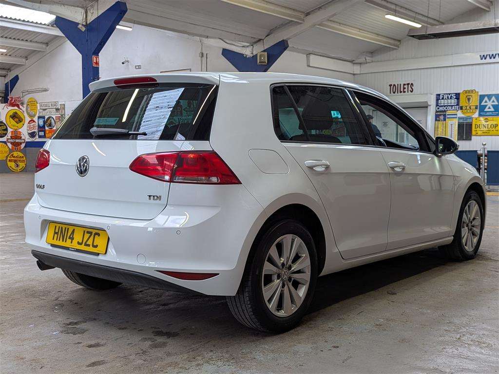 <p>2014 VOLKSWAGEN GOLF SE BLUEMOTION TECH T</p>