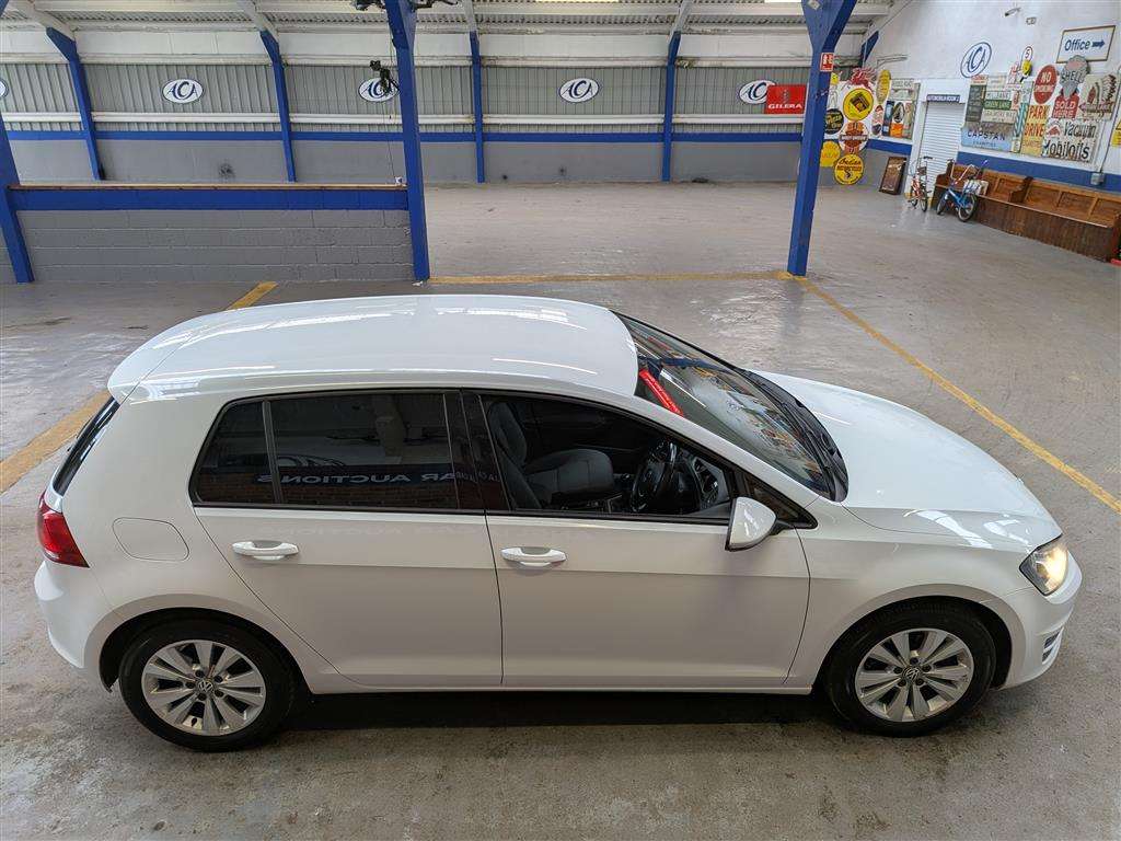 <p>2014 VOLKSWAGEN GOLF SE BLUEMOTION TECH T</p>