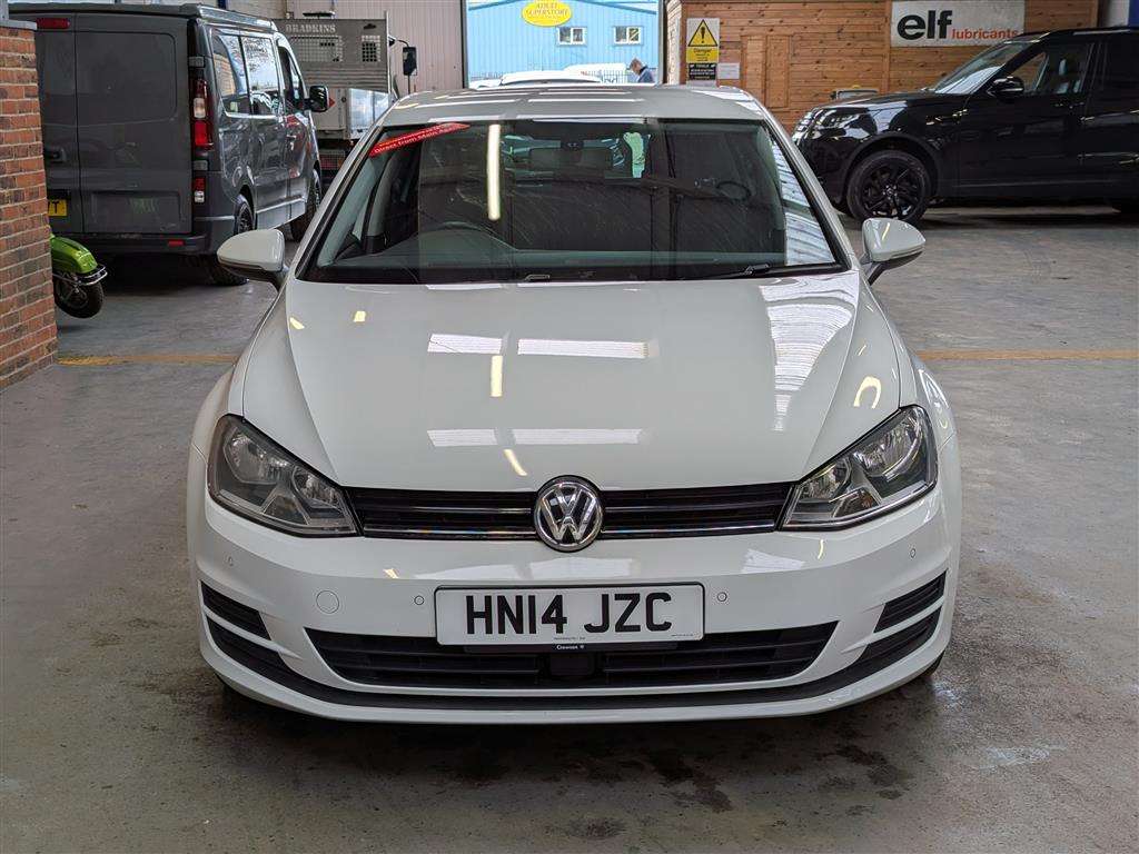 <p>2014 VOLKSWAGEN GOLF SE BLUEMOTION TECH T</p>