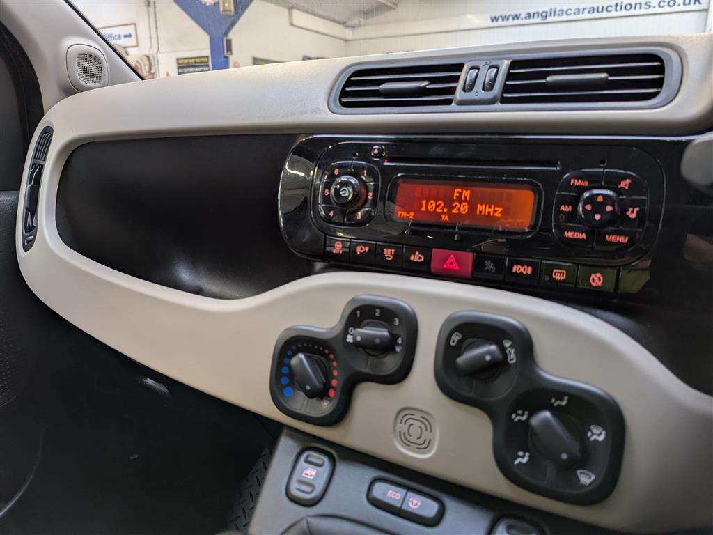 <p>2014 FIAT PANDA TREKKING TWINAIR</p>