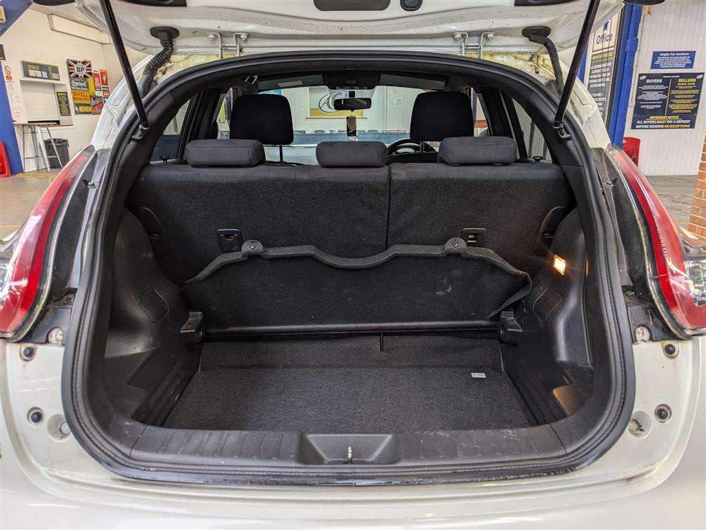 <p>2014 NISSAN JUKE ACENTA PREMIUM DIG-T</p>