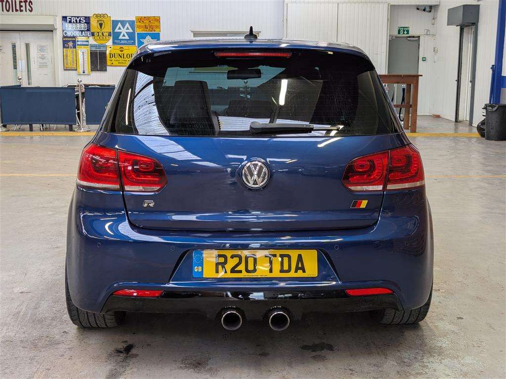 <p>2010 VOLKSWAGEN GOLF R DSG S-A</p>
