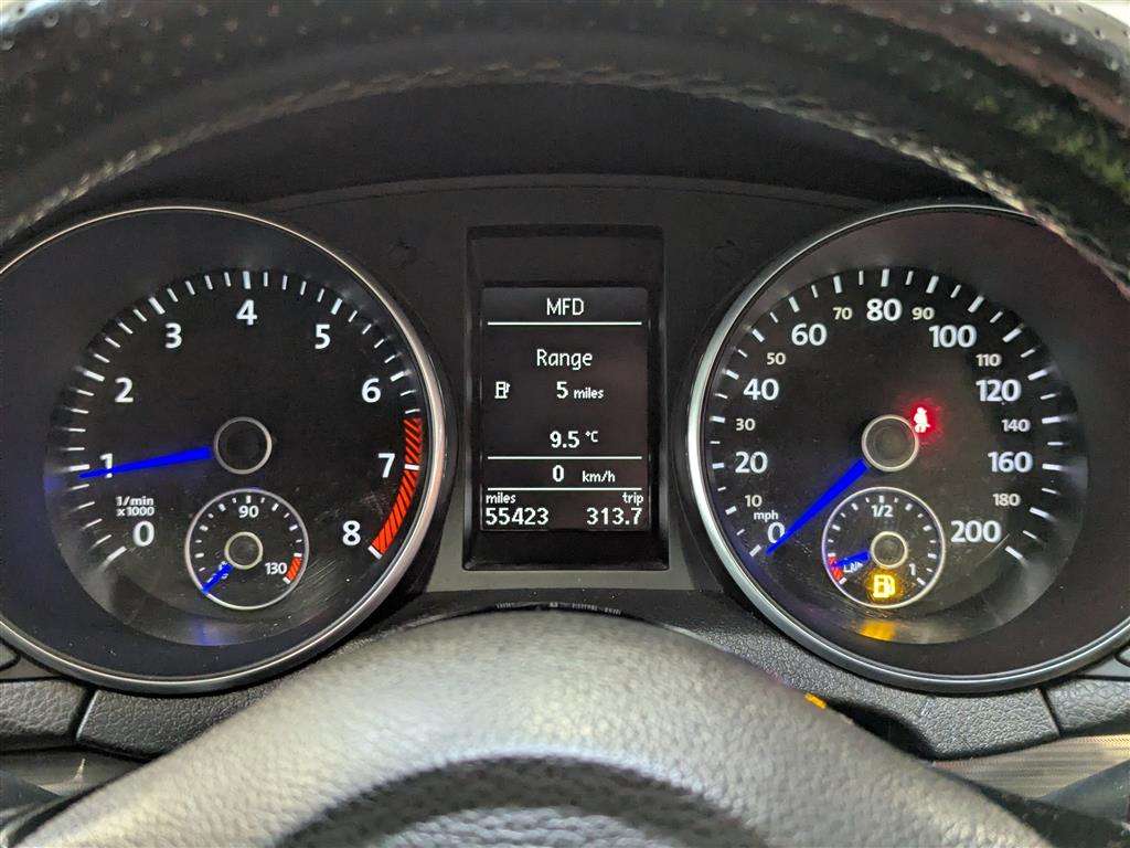 <p>2010 VOLKSWAGEN GOLF R DSG S-A</p>