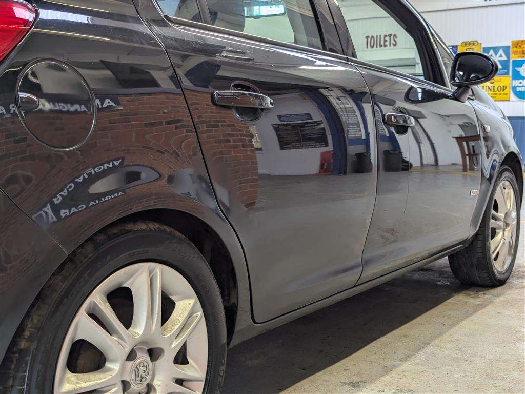 <p>2008 VAUXHALL CORSA DESIGN</p>