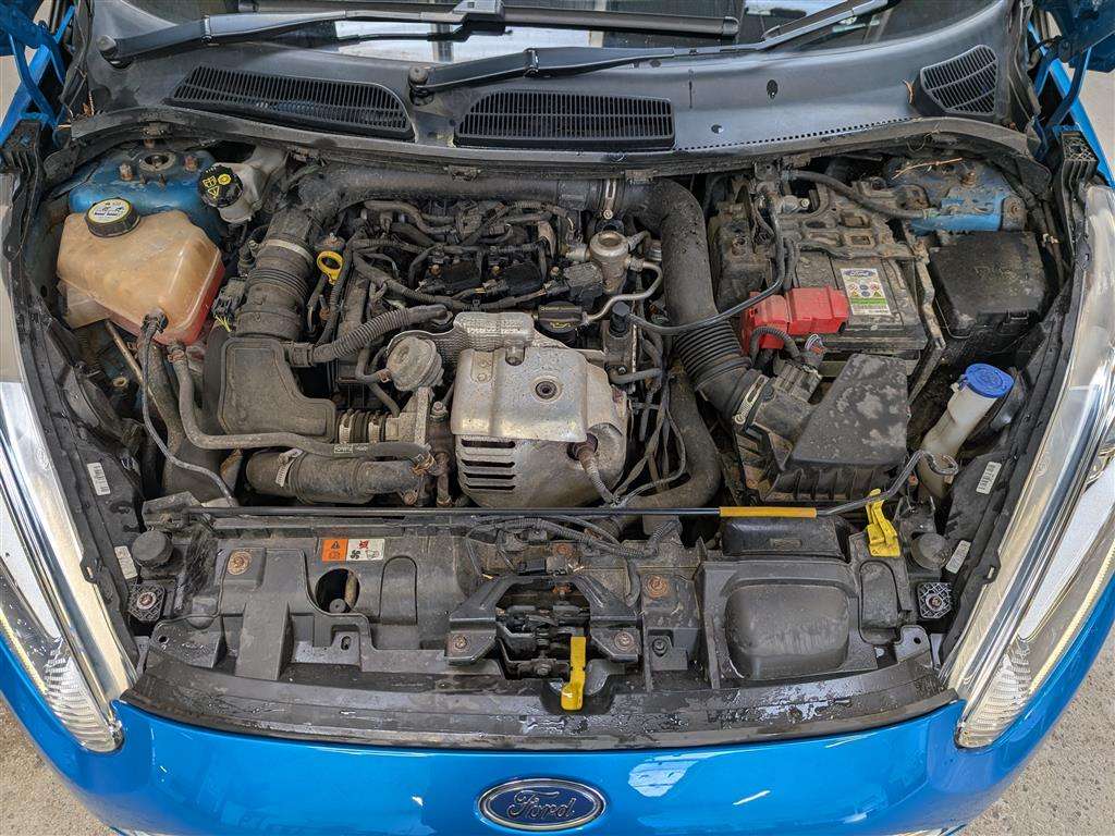 <p>2015 FORD FIESTA ZETEC</p>