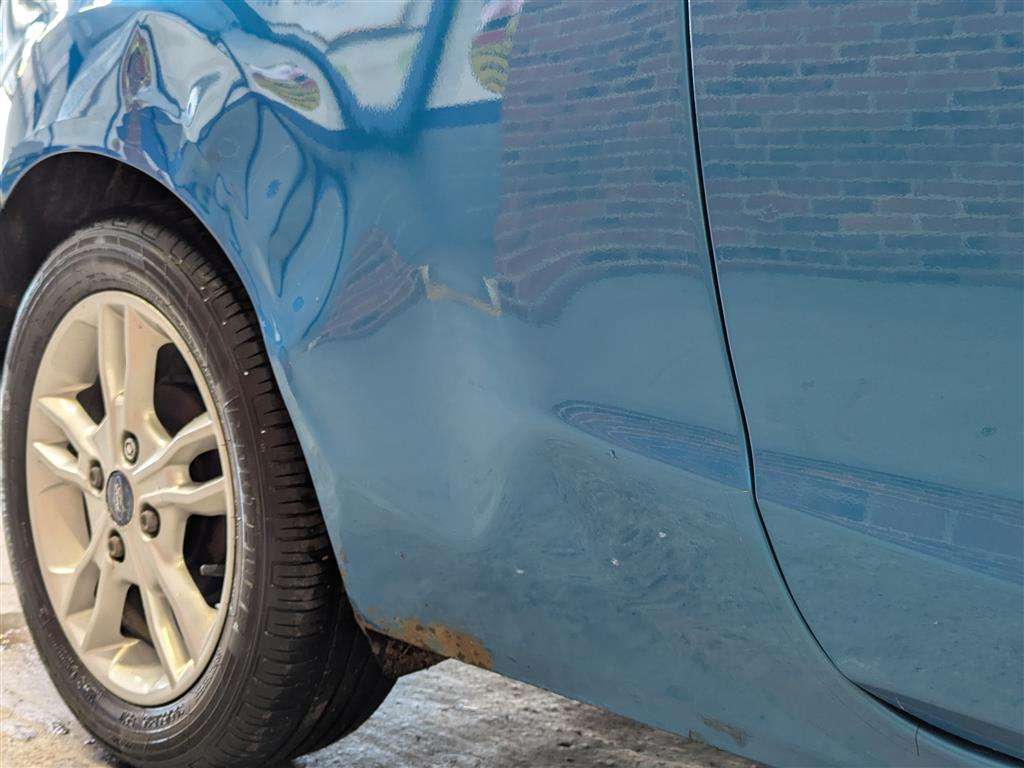 <p>2015 FORD FIESTA ZETEC</p>