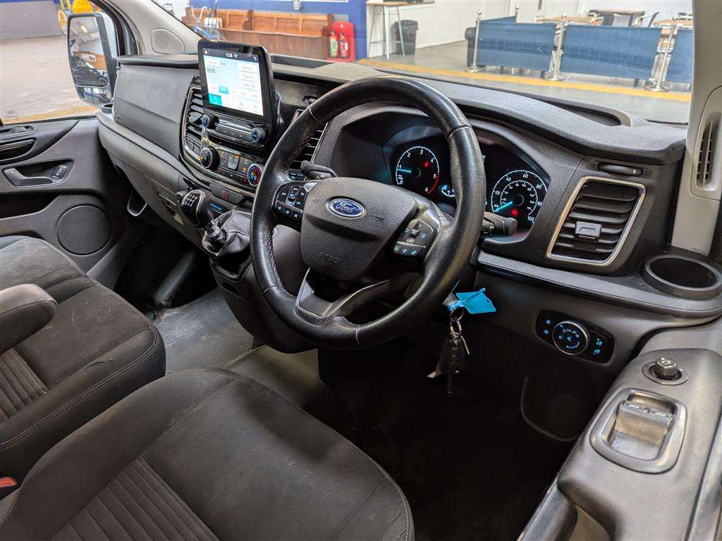 <p>2020 FORD TRANSIT CUSTOM 300LIMITD</p>