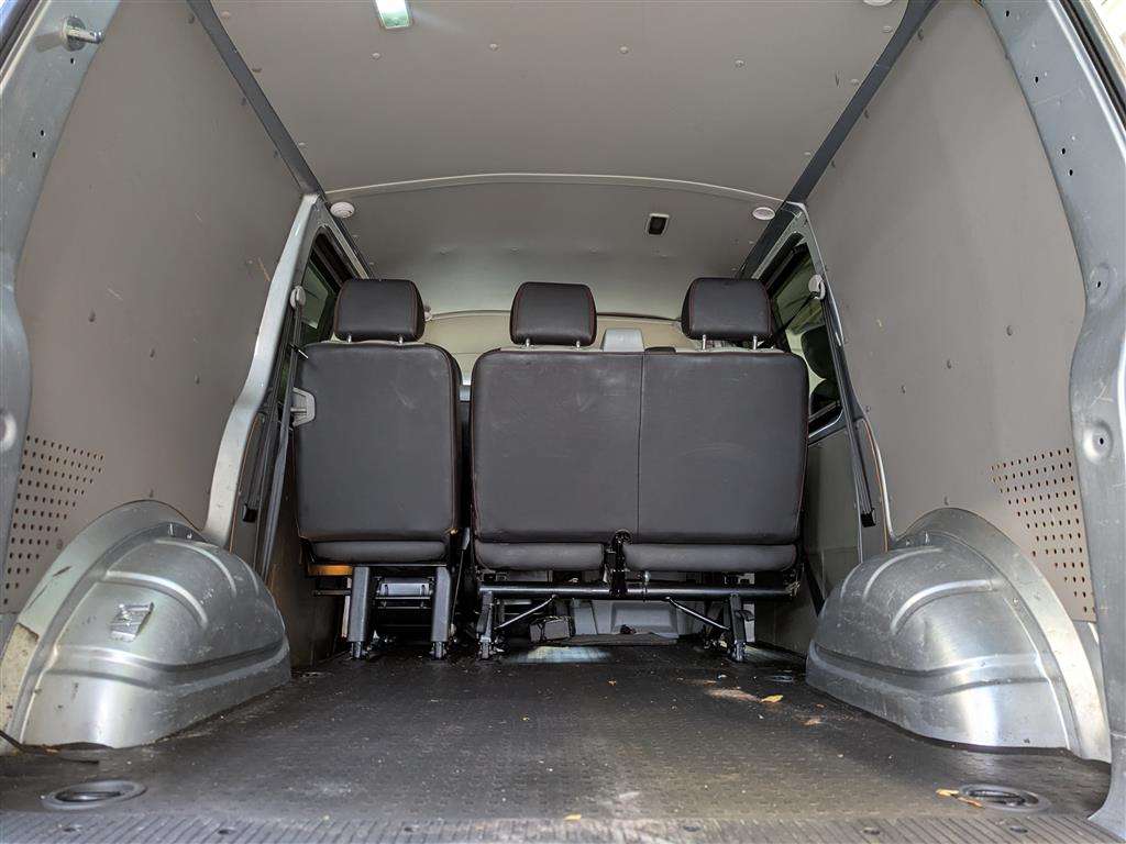 <p>2013 VOLKSWAGEN TRANSP T32 S-LINE TDI180</p>