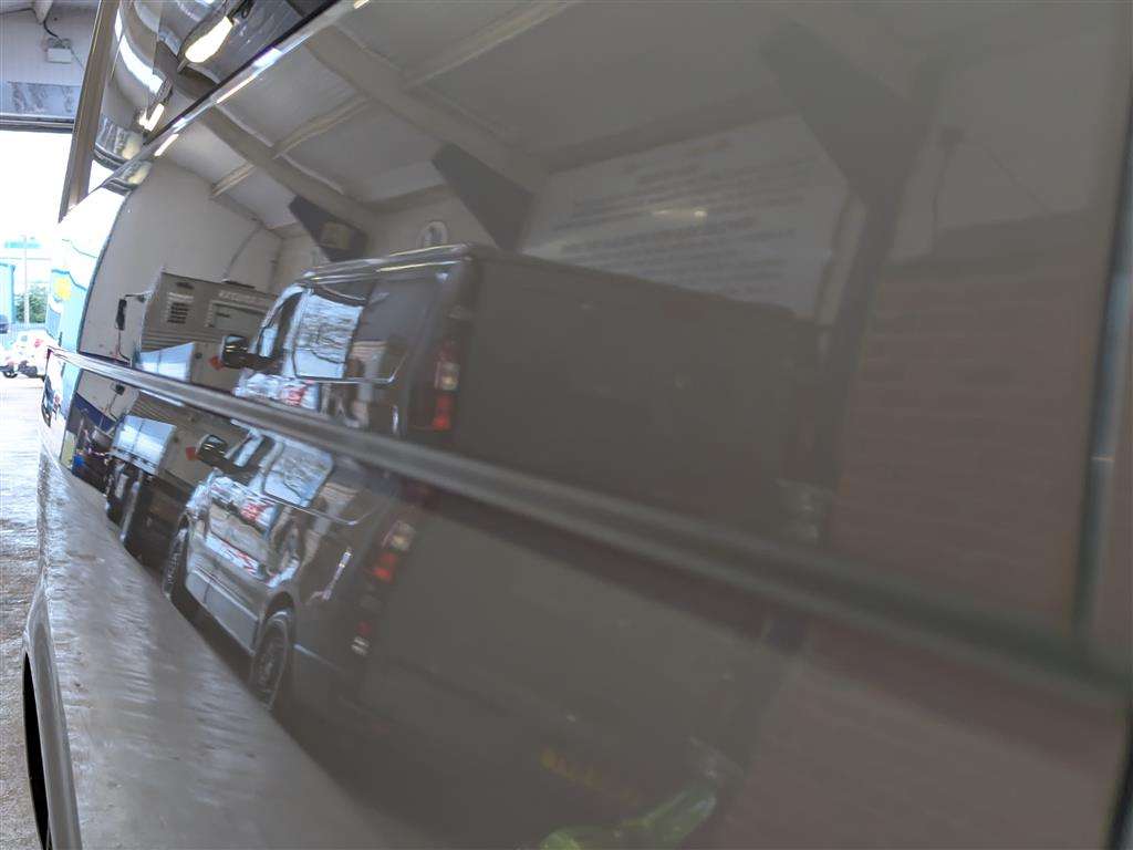 <p>2013 VOLKSWAGEN TRANSP T32 S-LINE TDI180</p>