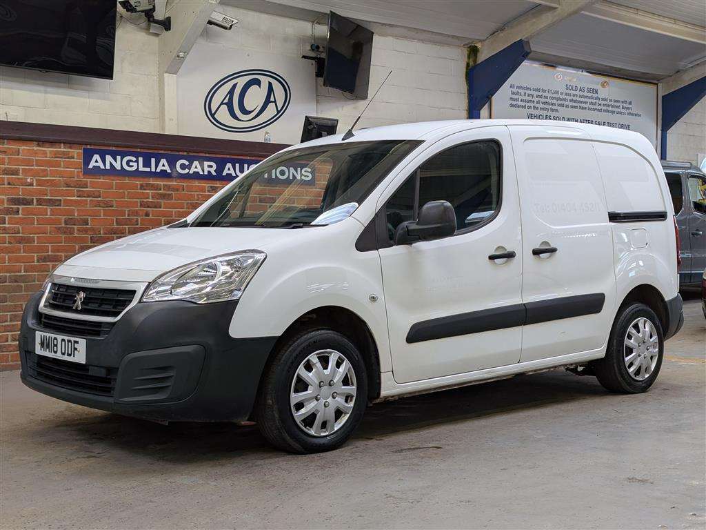 <p>2018 PEUGEOT PARTNER PROFESSION L1 BLU</p>