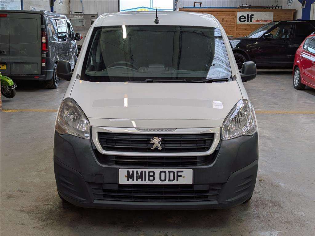 <p>2018 PEUGEOT PARTNER PROFESSION L1 BLU</p>
