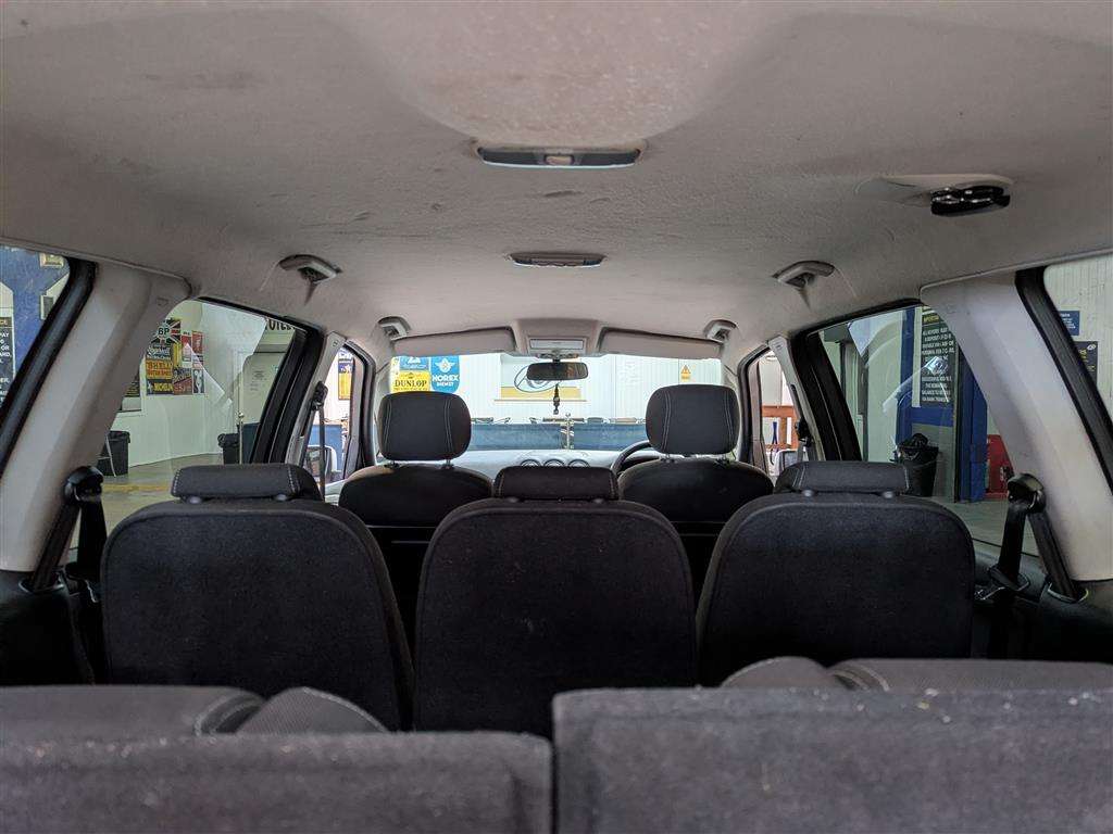 <p>2013 FORD GALAXY ZETEC TDCI</p>