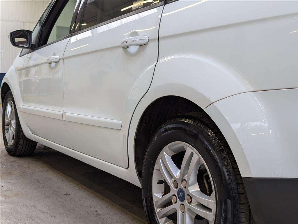 <p>2013 FORD GALAXY ZETEC TDCI</p>