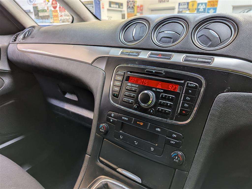 <p>2013 FORD GALAXY ZETEC TDCI</p>