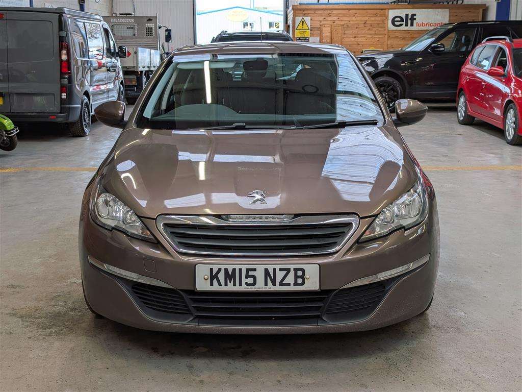 <p>2015 PEUGEOT 308 ACTIVE BLUE HDI</p>