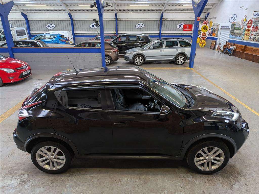 <p>2015 NISSAN JUKE ACENTA DCI</p>