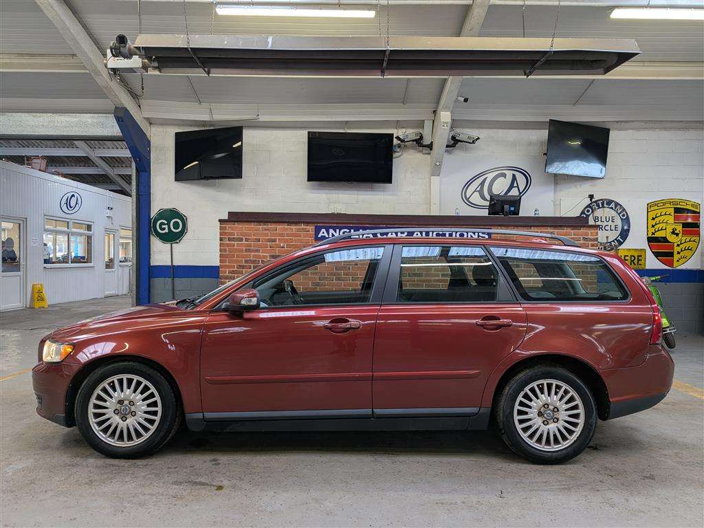 <p>2009 VOLVO V50 S D</p>