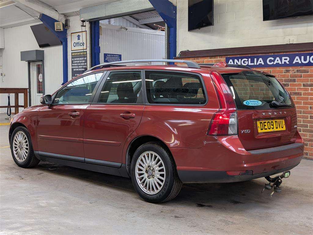 <p>2009 VOLVO V50 S D</p>