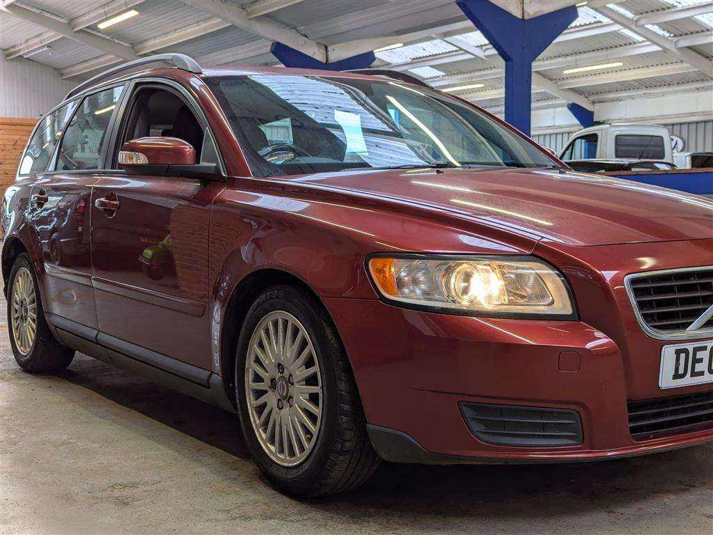 <p>2009 VOLVO V50 S D</p>