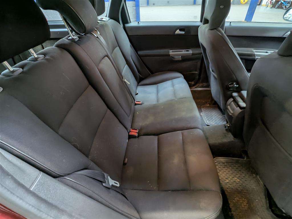 <p>2009 VOLVO V50 S D</p>