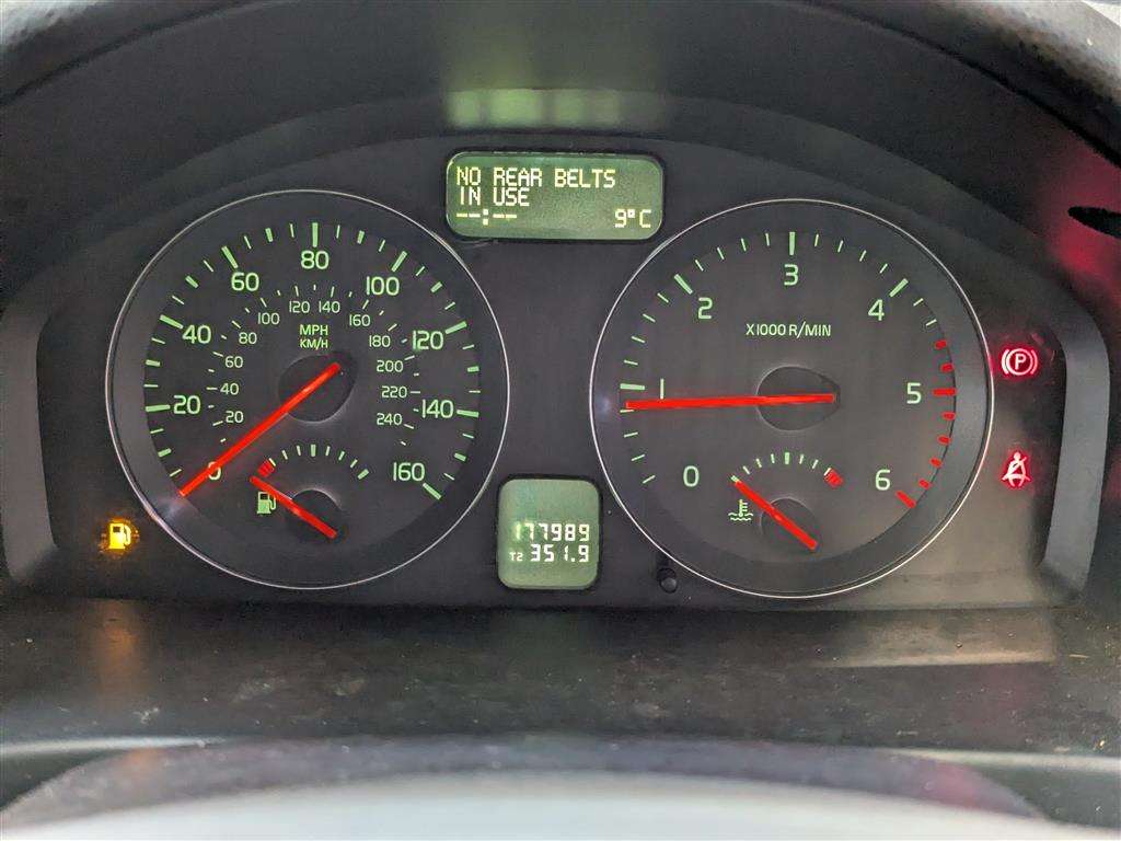 <p>2009 VOLVO V50 S D</p>