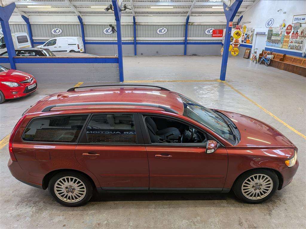 <p>2009 VOLVO V50 S D</p>