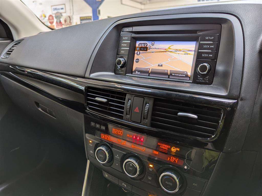 <p>2014 MAZDA CX-5 SPORT NAV D 4X4</p>