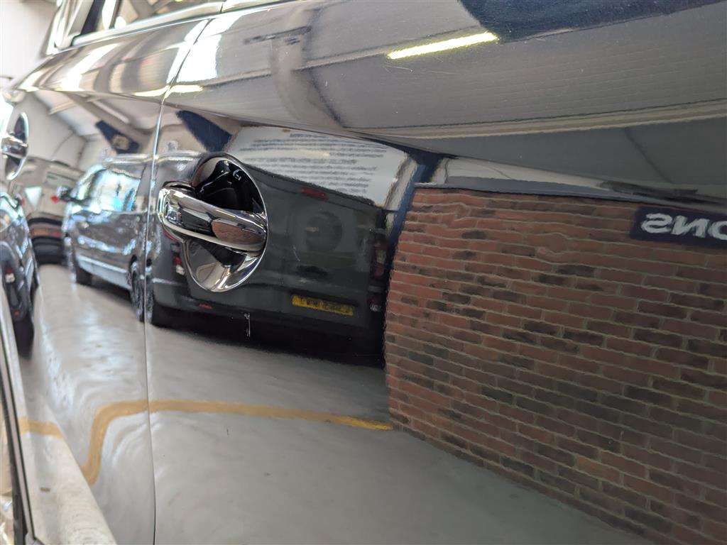 <p>2014 MAZDA CX-5 SPORT NAV D 4X4</p>