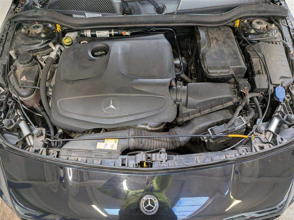 <p>2017 MERCEDES-BENZ CLA 180 SPORT AUTO</p>