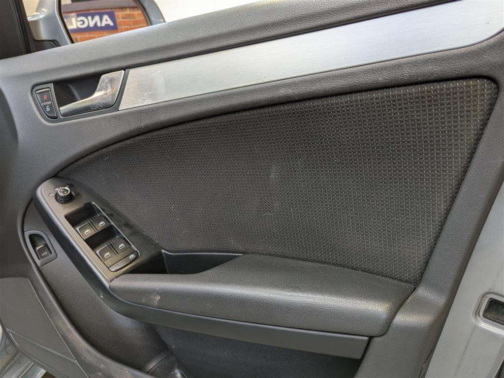 <p>2008 AUDI A4 S LINE 160 TFSI</p>