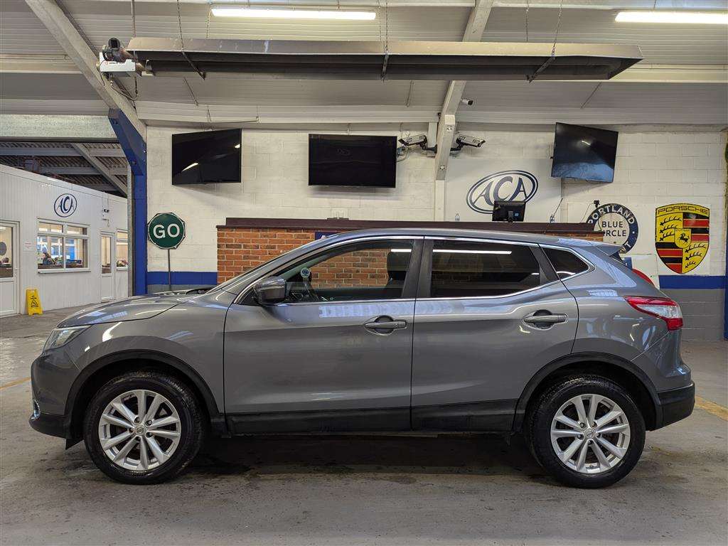 <p>2014 NISSAN QASHQAI ACENTA PREMIUM DI</p>