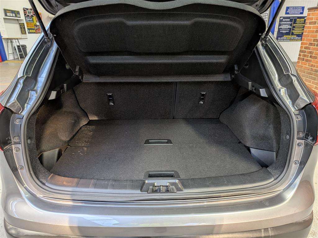 <p>2014 NISSAN QASHQAI ACENTA PREMIUM DI</p>