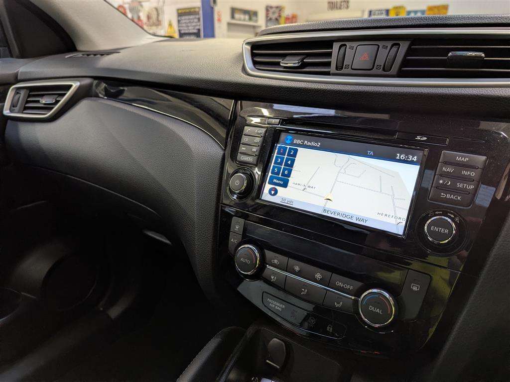 <p>2014 NISSAN QASHQAI ACENTA PREMIUM DI</p>