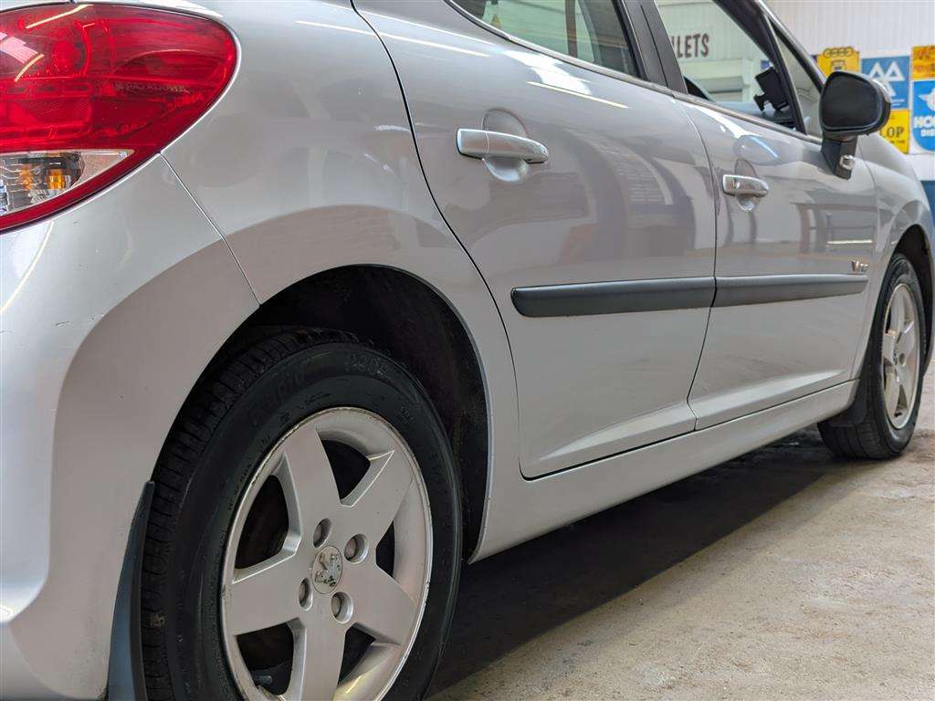 <p>2010 PEUGEOT 207 VERVE HDI 70</p>