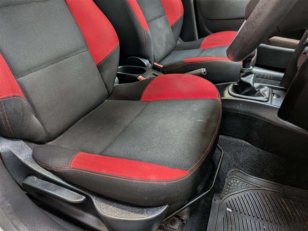 <p>2010 PEUGEOT 207 VERVE HDI 70</p>