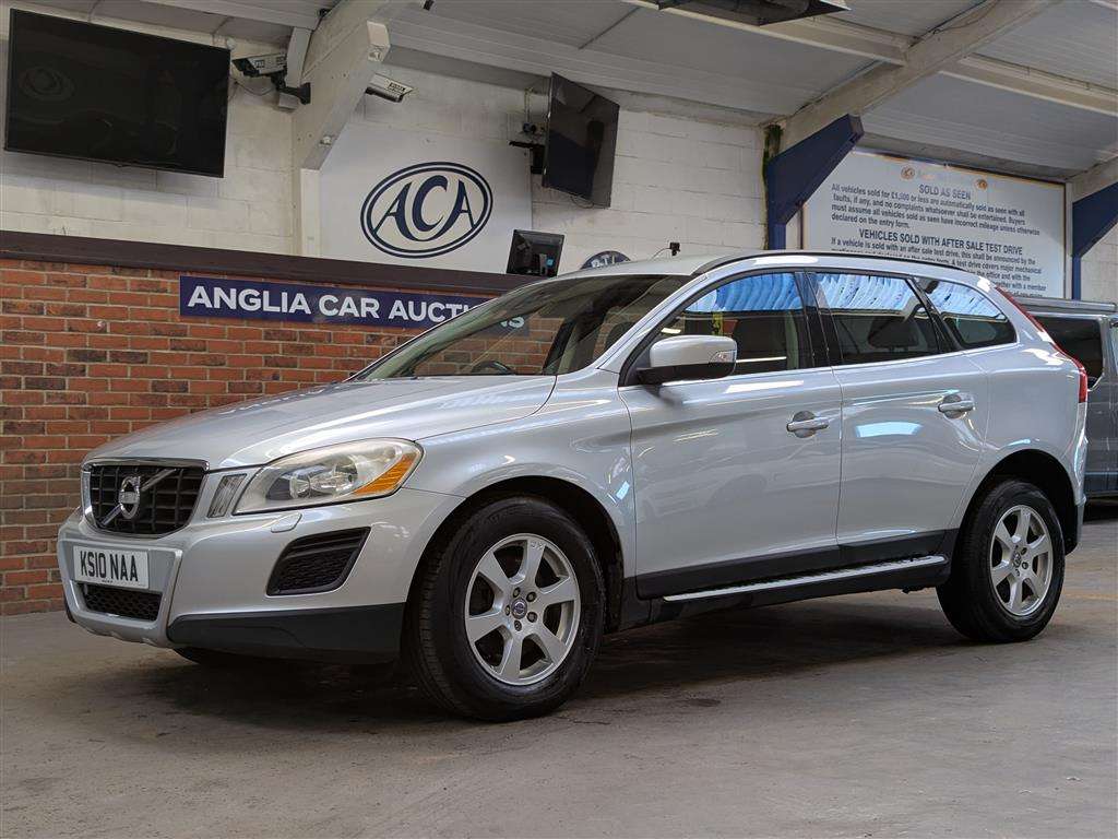 <p>2010 VOLVO XC60 SE AWD D5</p>