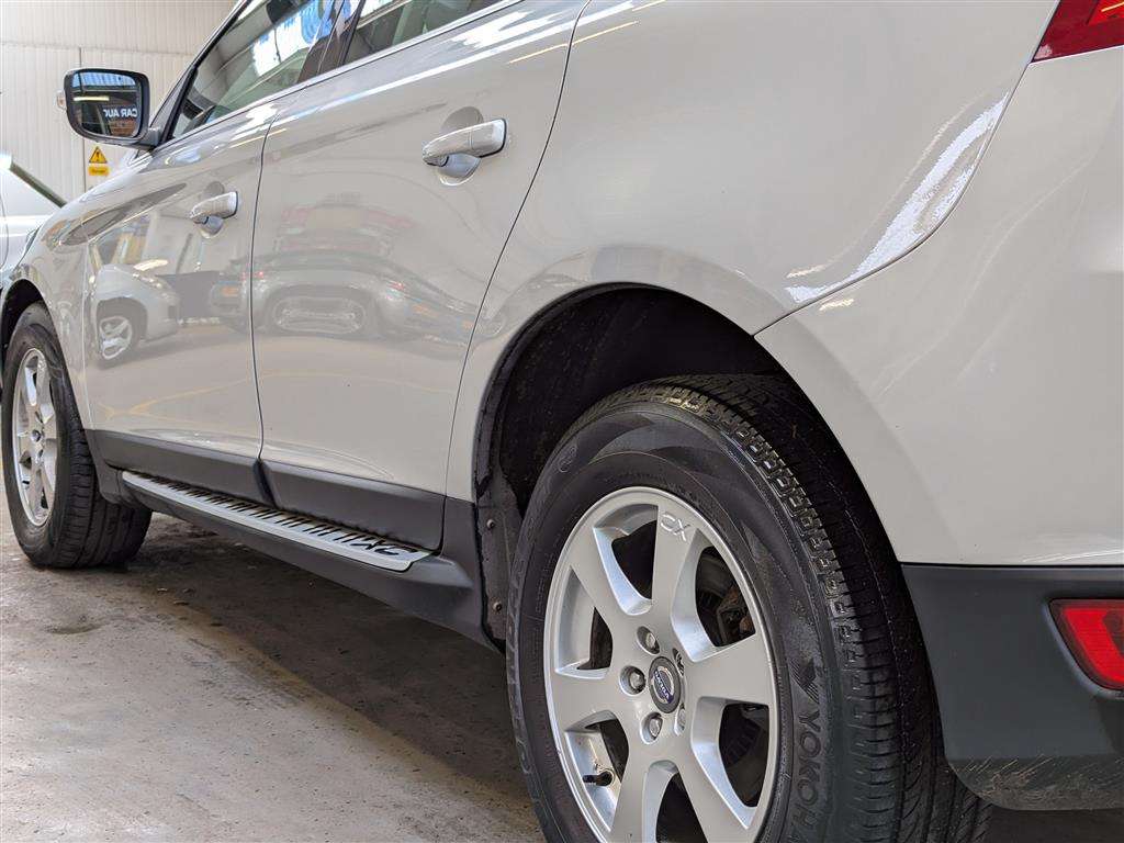 <p>2010 VOLVO XC60 SE AWD D5</p>