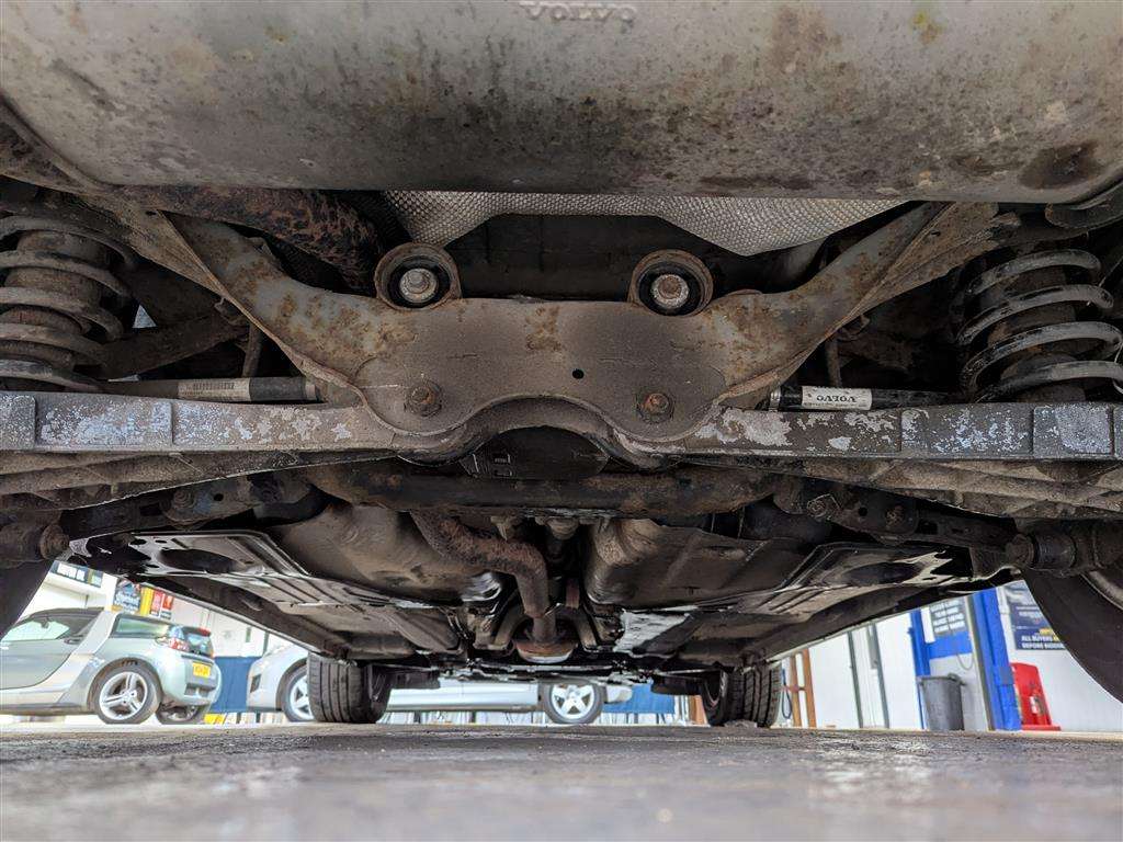 <p>2010 VOLVO XC60 SE AWD D5</p>