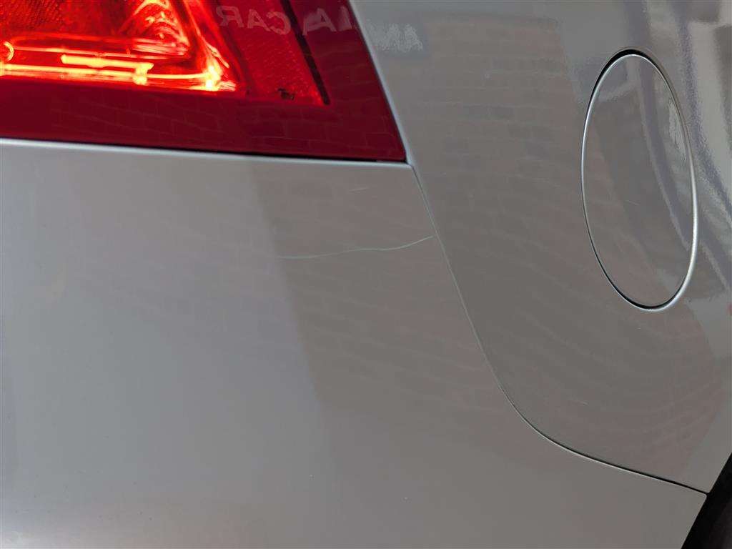 <p>2010 VOLVO XC60 SE AWD D5</p>