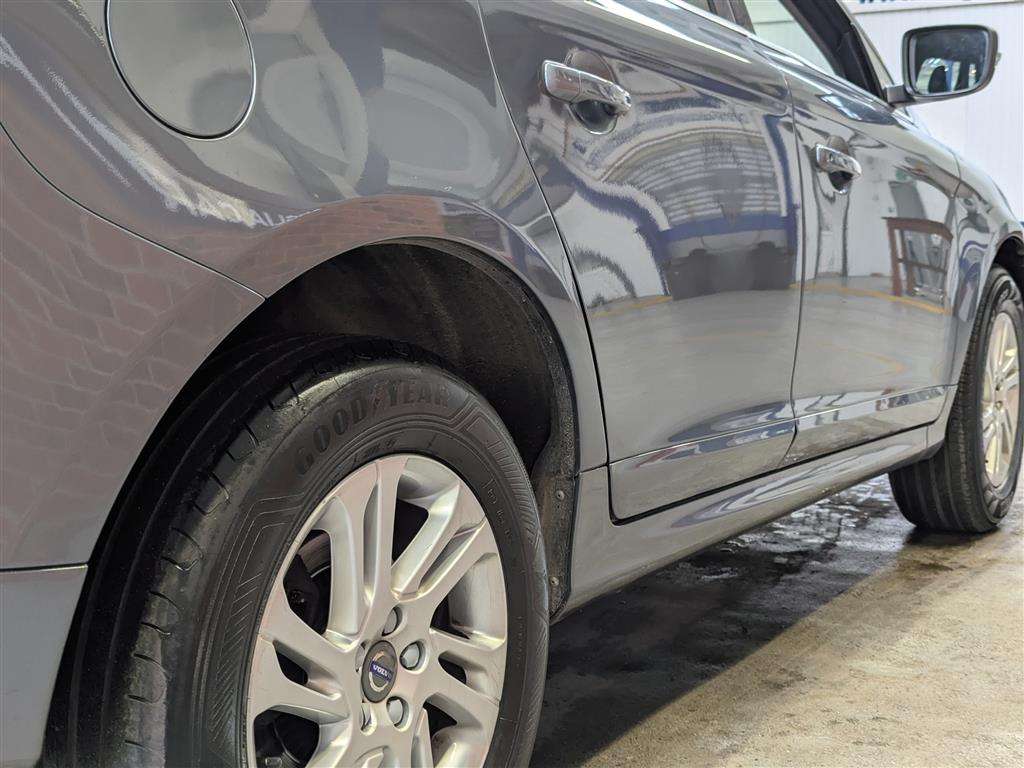 <p>2017 VOLVO XC60 SE NAV D4</p>