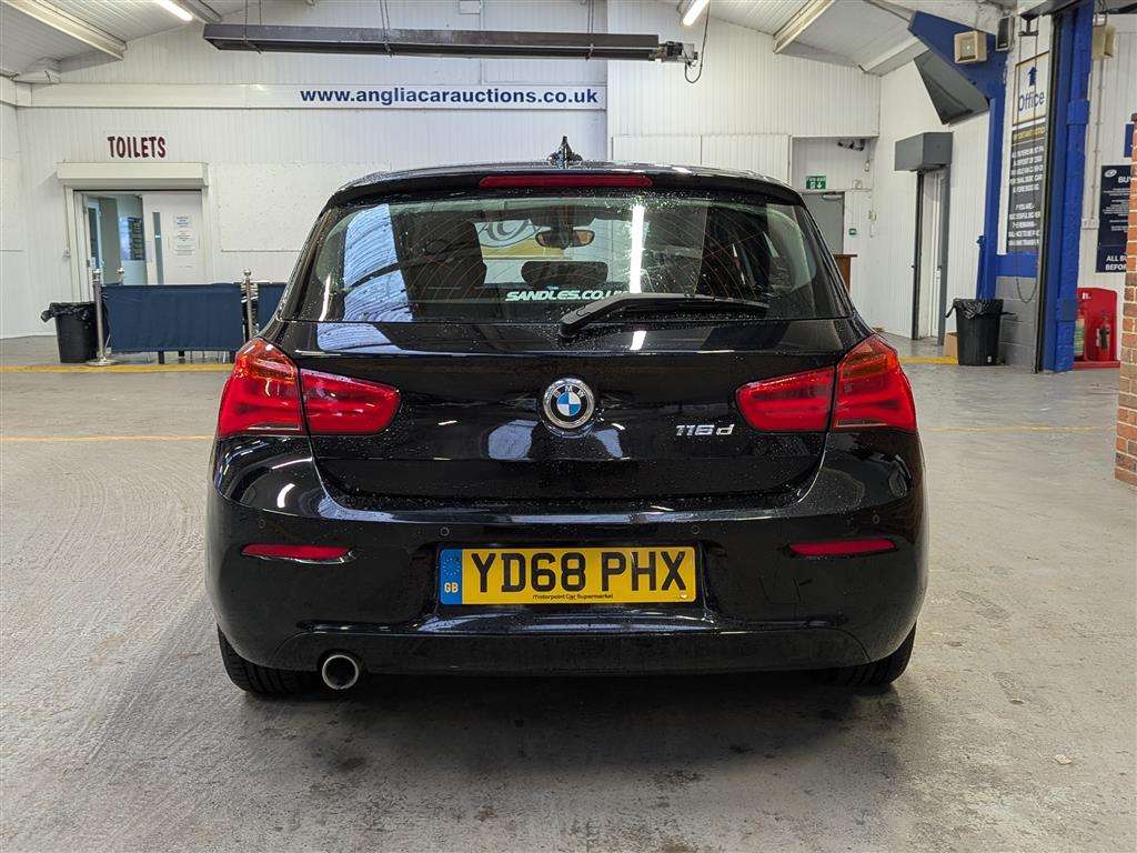 <p>2018 BMW 116D SE BUSINESS</p>