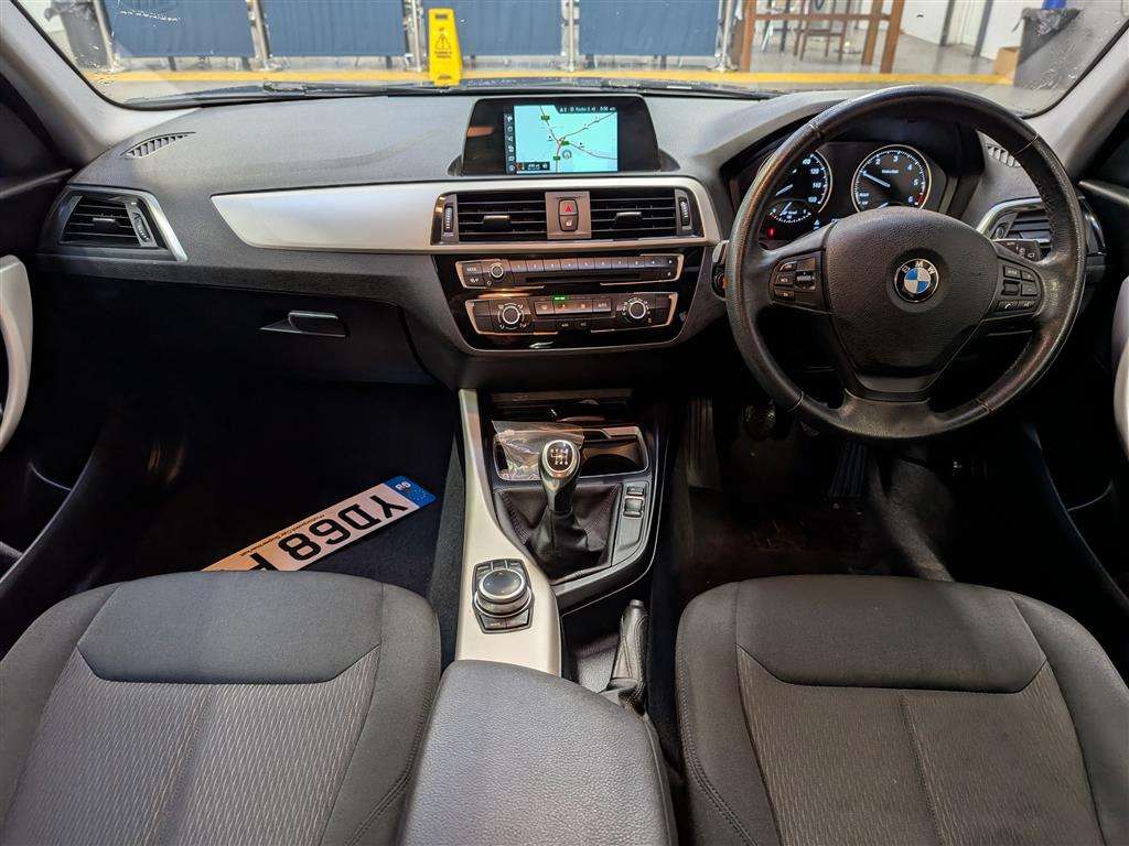 <p>2018 BMW 116D SE BUSINESS</p>